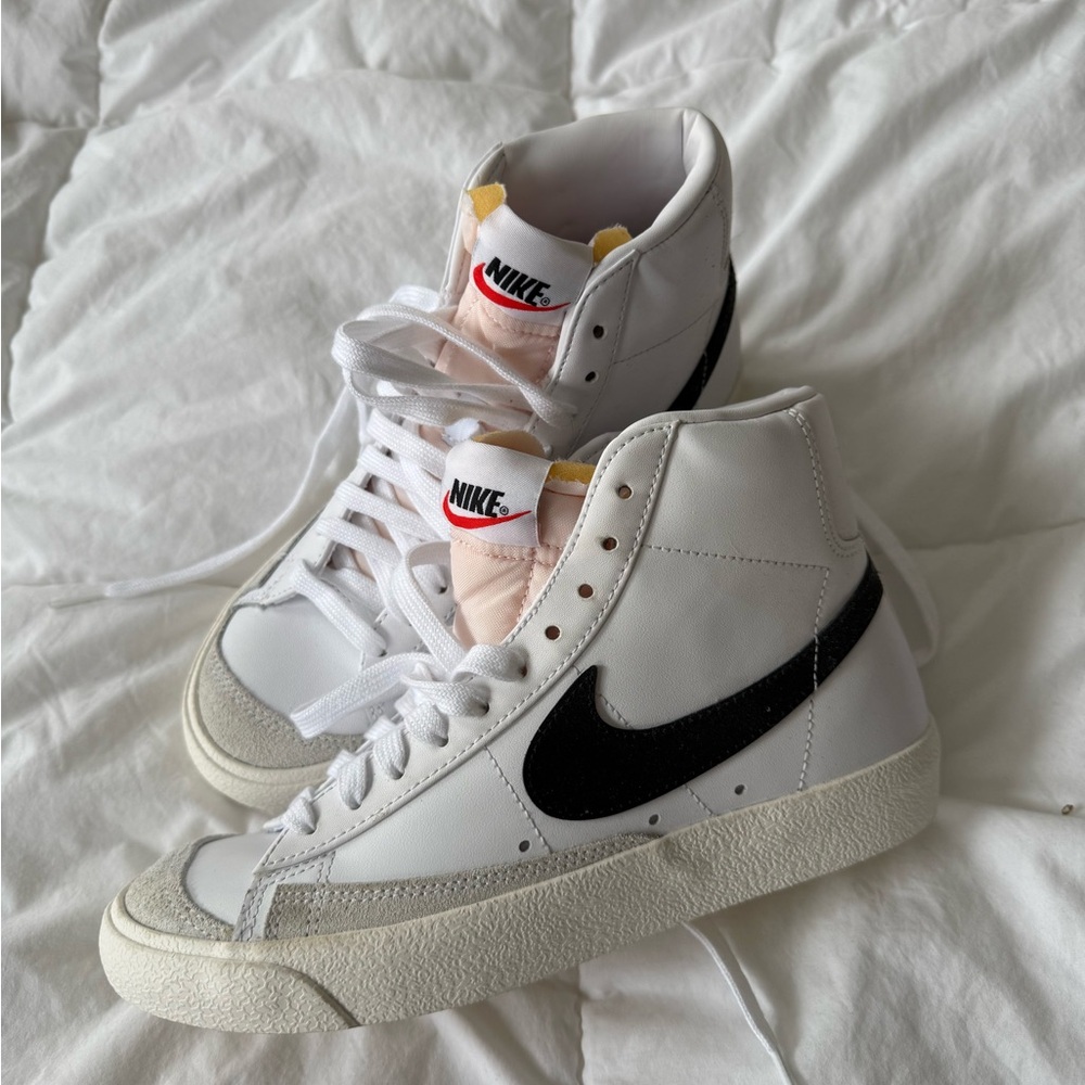 Nike Blazer Mid ‘77